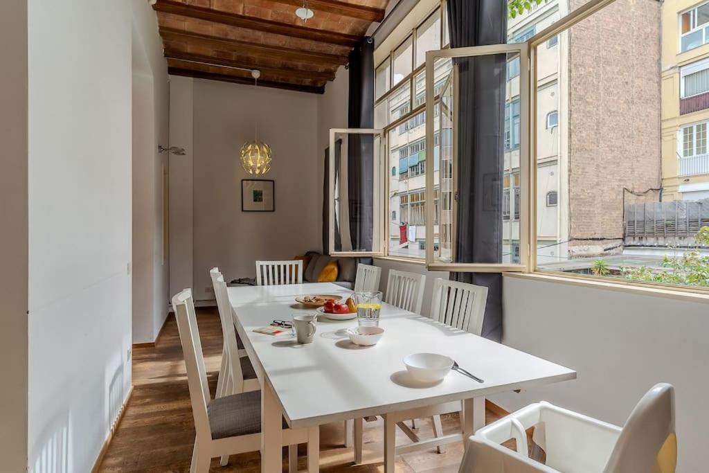 Canela Homes Light